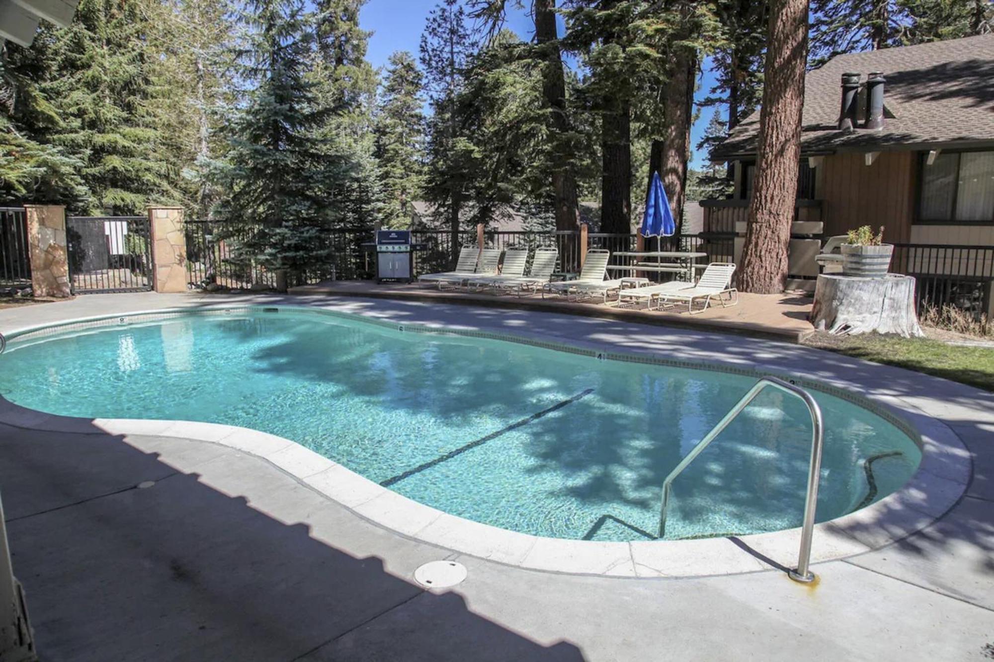 Discovery 4 119 Mammoth Lakes Buitenkant foto